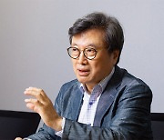 “윤석열 대통령은 민주주의 방어자이자 개혁 자유주의자”