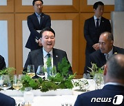 윤 대통령, 태평양도서국 정상들과 오찬