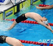 [포토] 남자 배영 100m 동메달 차지한 이주호