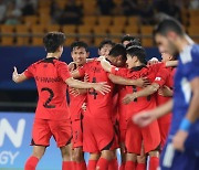 '이강인 첫 출격' 황선홍호, 바레인 3-0 완파…3게임 무실점 16강行