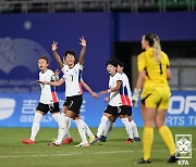 [필리핀전 리뷰] '손화연 해트트릭' 콜린 벨호, '난적' 필리핀 5-1 대파…아시안게임 2연승으로 8강행