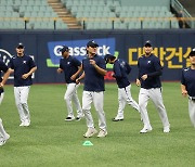 출격 앞둔 야구 대표팀…"태극마크는 책임감"