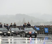 윤석열 대통령, 국군의날 기념식 사열