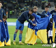 우크라 축구대표팀, 러시아 팀 출전하는 모든 UEFA 대회 보이콧 선언