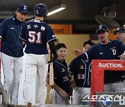 [포토] 이승엽 감독 '조수행 좋았어'