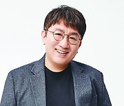 빌보드 “방시혁, 전 세계 대중음악계 주식 부자 3위”