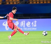 中 '소림축구'에 쓰러졌던 엄원상 "예상치 못한 부상...중국? 이겨야죠" [AG현장인터뷰]