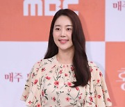 한지혜, 부모님에 차 3대+집 선물 해명 "조금씩 모아온 저축으로 보탬" (종합)