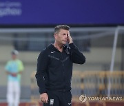 [아시안게임] 격노한 여자축구 벨 감독 "공정한 스포츠를 원한다…이건 아냐"(종합)