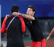 홍현석 이어 ‘송민규 추가골’ 한국, ‘공세 속’ 중국 2-0 리드 [SS항저우in]