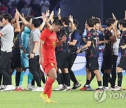 현지언론도 체념한 中축구 실력 "역습하랬더니 사이드라인에 공차네"