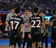 [중국전] '홍현석-송민규 연속골' 황선홍호, 개최국 중국 2-0 꺾고 4강행... 우즈베크와 결승행 놓고 격돌