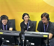 '배구여제' 김연경, 첫 해설 연습 현장 공개… "중계석은 처음이지?"