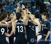[22AG] ‘강이슬·신지현 3점슛 퍼레이드’ 女대표팀, 필리핀 완파···3일 한일전
