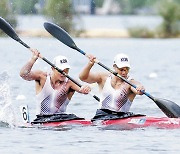 Kayak duo win Korea's first medal in canoe sprint events