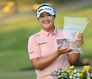 LPGA 첫 정상, 활짝 웃는 유해란