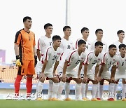 '거센 항의·스태프 위협' 북한 男축구, 거친 행동으로 구설수 [항저우 이모저모]