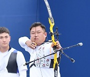 양궁 오진혁, 개인전 16강 탈락…이우석·임시현·안산은 8강 안착