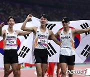 동메달 획득한 남자 400m 계주