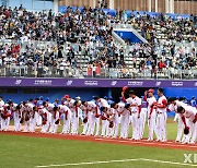 'AG 야구 대이변' 중국, 일본 제압…조 1위로 슈퍼라운드 진출