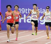 고승환, 남자 400ｍ 계주 3위로 결승선 통과