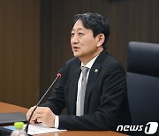 안덕근 통상본부장, 신통상 라운드테이블 주재