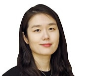 낡은 벽장에 숨어 있던 '가족'…60년 만에 한국으로 돌아왔다