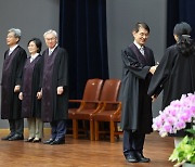 "국가 위해 봉직할 기회 달라" 이균용 후보자 호소