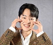 [MD포토] 김동휘, '양볼하트 문제 없어요'