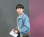 주종혁,'BIFF 야외무대인사는 처음이에요' [사진]