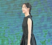 이유영,'팬들 환호에 싱그러운 미소' [사진]