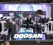 [특징주] 두산로보틱스, 상장 첫날 강세…장 초반 공모가 대비 133%↑