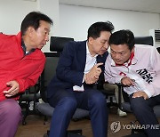 김기현 대표와 김태우 후보