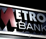 BRITAIN METRO BANK