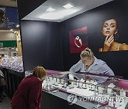 RUSSIA PHOTO SET DIAMOND SANCTIONS