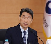 이주호 "대학규제혁신국 폐지, 사회부총리국 신설 추진"