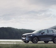 ‘XC60’ 날개 달고 날아올랐다…볼보, 9월 수입차 판매 7위→3위