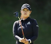 KLPGA 신인 김연희, 난코스에서 노보기 선두로 출발 [하이트진로 챔피언십]