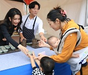 제주 찾은 김건희 여사 "수산물 소비 활성화로 신바람 나게 할 것"