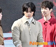 전종서 ♥ 이충현, 오픈토크 포토타임 중 깜짝 놀란 눈맞춤 [포토엔HD]