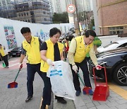 “관악구는 청소 중”… 주민과 함께 추석 연휴 쓰레기 대청소