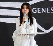 한효주, "예쁘고 젊고 다 가졌는데, 유머는 좀 부족하다고 생각한다" [28th BIFF]