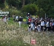 [포토]박성현 '수많은 남달라 팬들과 함께'