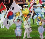 항저우 AG 한국 기수로 나선 비보이 김홍열