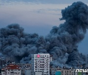 하마스-이스라엘 무력 충돌 1100명 사망…미국 항모전단 이동배치