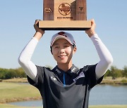 LPGA 통산 6번째 우승 트로피 번쩍 든 김효주