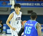 [KBL 컵대회] KCC 유니폼은 처음이다, 그러나 최준용은 화려했다