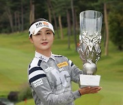 시즌 3승 이예원 "박민지 언니의 시즌 최다 상금 기록 경신에 도전하겠다" [KLPGA]