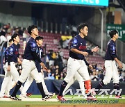 [포토] '가을 야구' 실낱 같은 희망과도 이별한 롯데