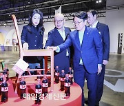 김건희 여사, 광주비엔날레 찾아... “광주, 문화선두도시 역할 해주길”